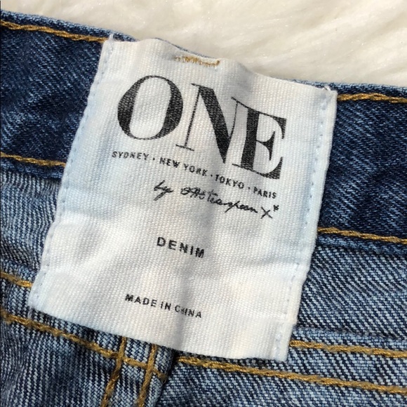 One Teaspoon Trash Whores Distressed Jean Shorts - Picture 3 of 10